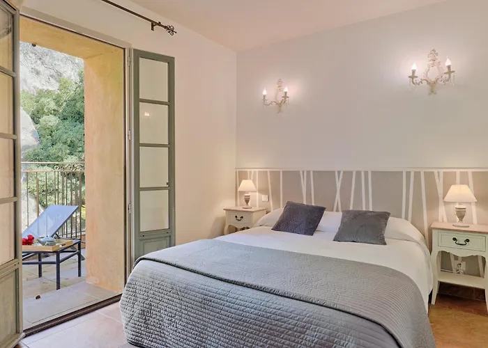 Hostellerie du Cigalou - Les Collectionneurs